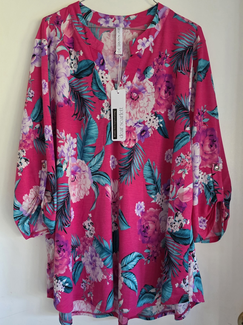 Dear Scarlett Women's Fuchsia Floral V-Neck Tunic Top XL